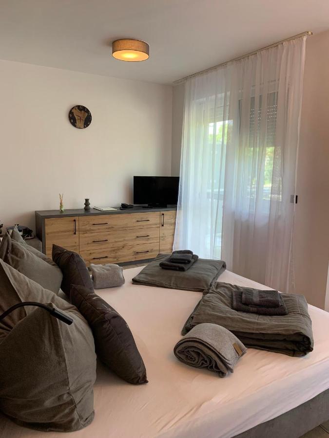 Áron Apartman-Zalakaros Exterior foto