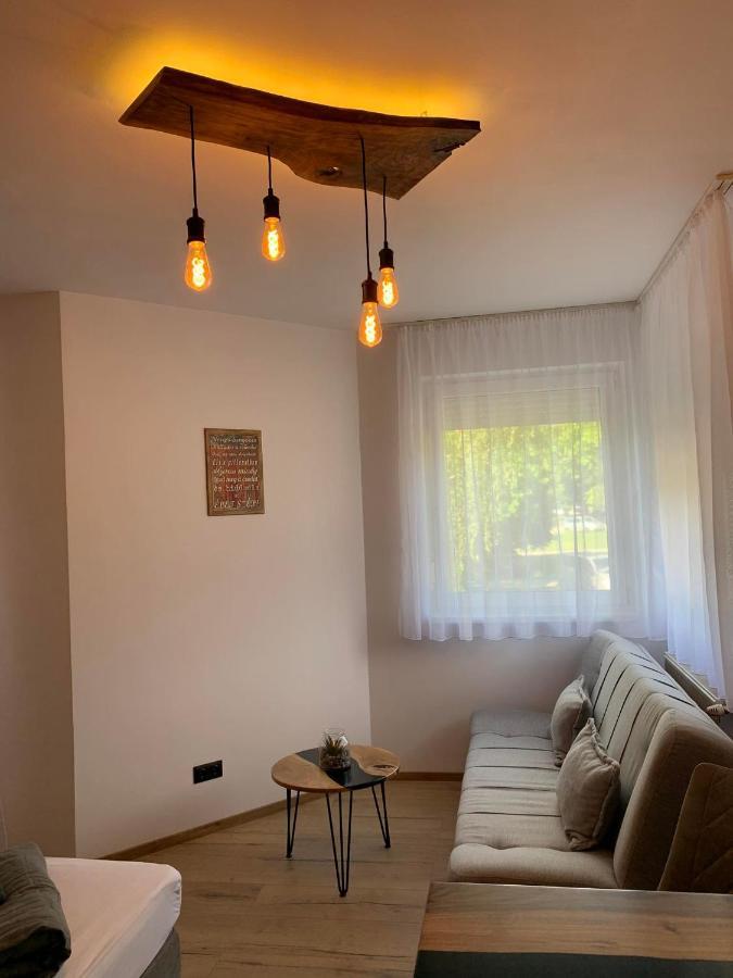 Áron Apartman-Zalakaros Exterior foto
